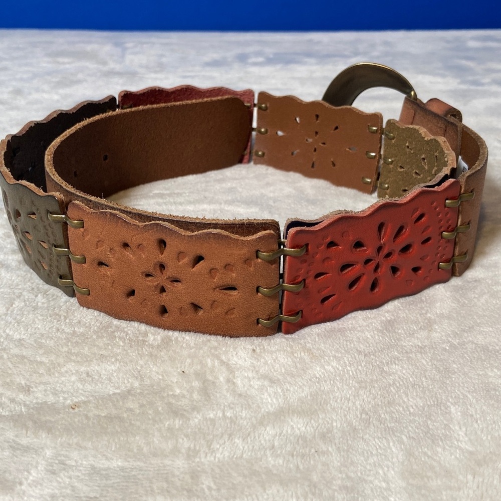 Gorgeous Fossil Floral Stations Multicolored Leather Belt w/Brass Buckle Sz M
